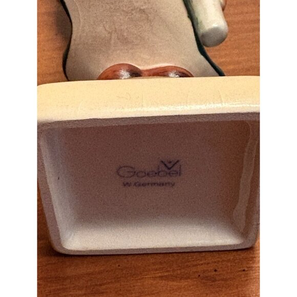 3 Hummel Angels Figurines Christmas Nativity One Mini Candle Holder - Picture 8 of 9